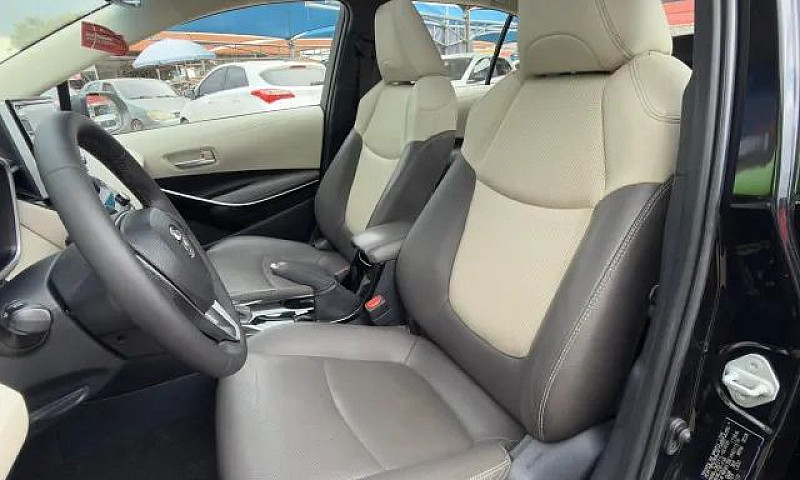 Toyota Corolla Altis...