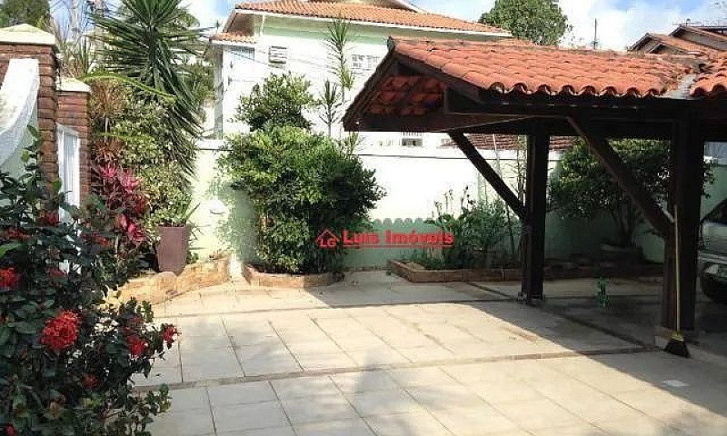Casa Com 3 Dormitóri...