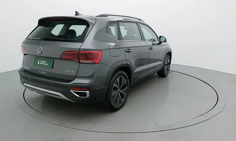 Volkswagen Taos Comf...
