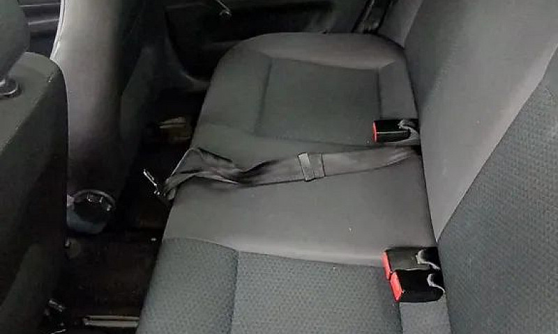 Volkswagen Voyage Tr...