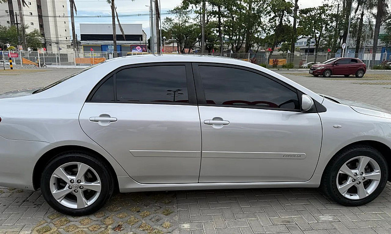 Toyota Corolla Gli 1...