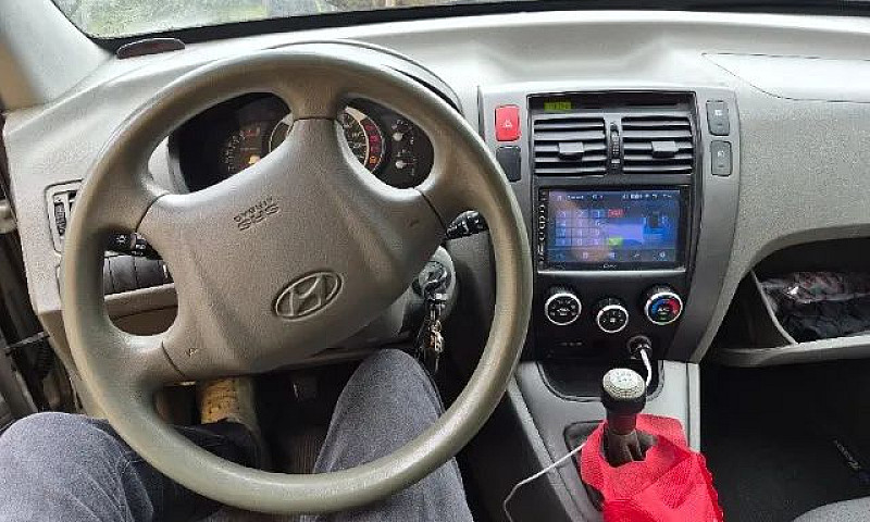 Hyundai Tucson 2.0 1...