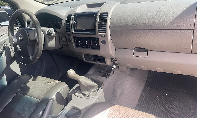 Nissan Frontier Se/S...