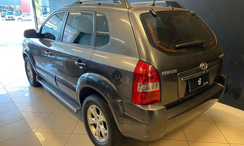 Hyundai Tucson 2.0 1...
