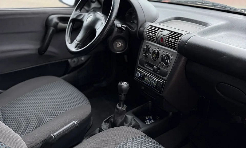 Chevrolet Corsa Sed ...
