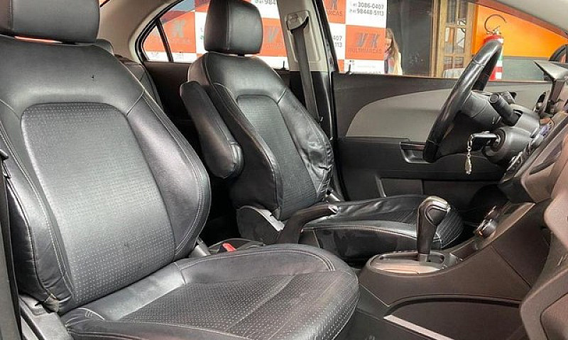 Chevrolet Chev Sonic...