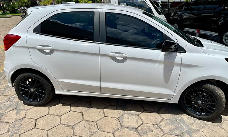 Vendo Ford Ka Se 19/...