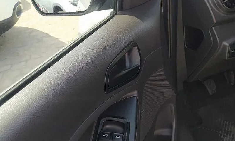 Ford Ka Se Plus ...