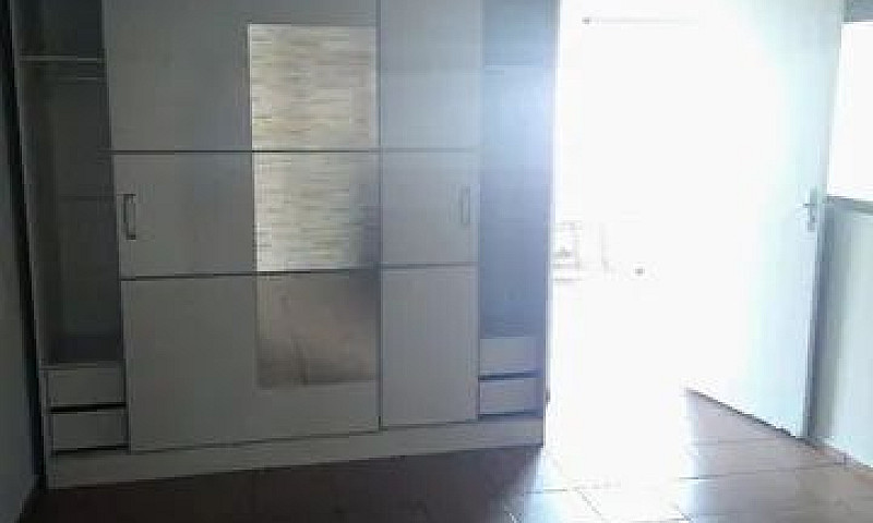 Ap. 1 Quarto Mobilia...