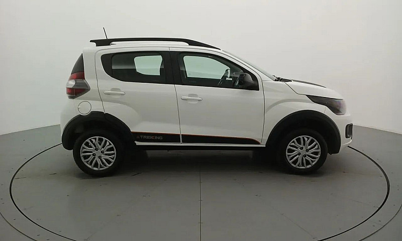 Fiat Mobi Trekking 1...