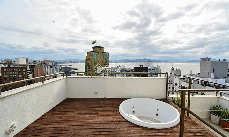 Cobertura De 316M2 E...