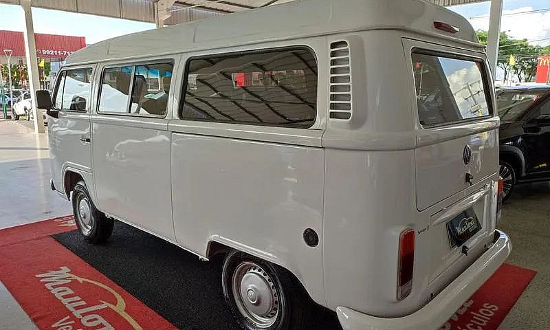 Volkswagen Kombi Sta...
