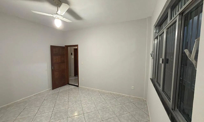 Alugo Casa Ampla Ref...