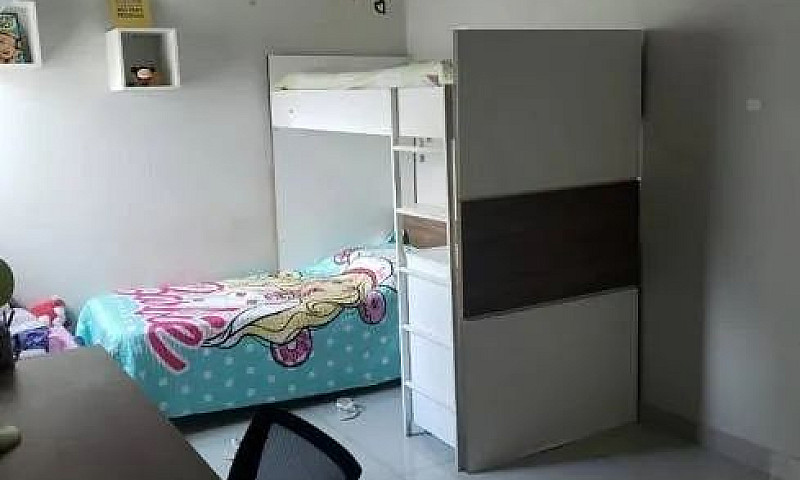 Casa Com Piscina Esc...