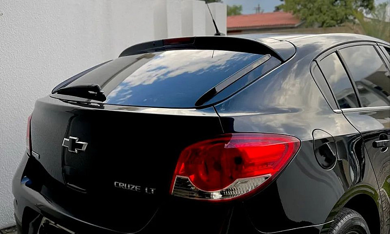 Chevrolet Cruze Hb S...