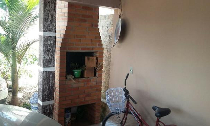 Ampla Casa Com Sala ...