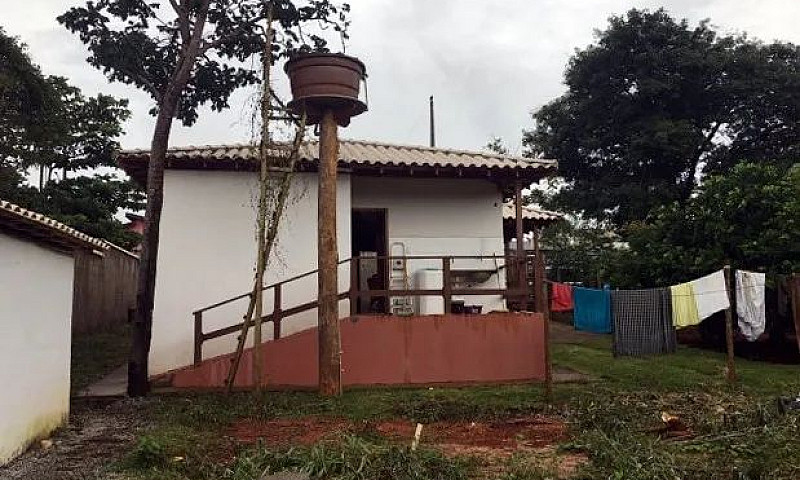 Linda Casa De Madeir...