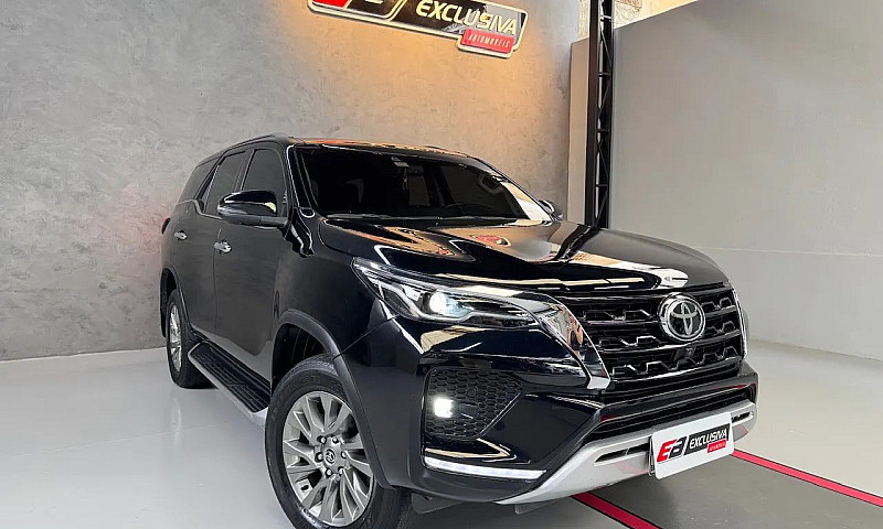 Toyota Hilux Sw4 Srx...