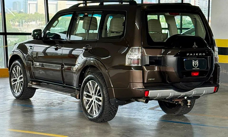 Mitsubishi Pajero Hp...