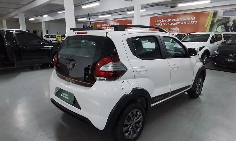 Fiat Mobi Trekking 1...