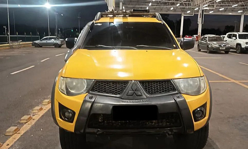 Mitsubishi L200 Trit...