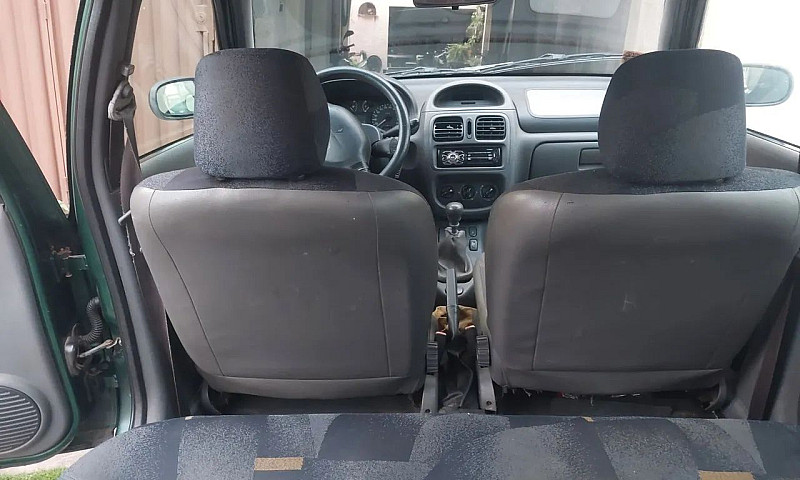 Renault Clio Rn/ Exp...
