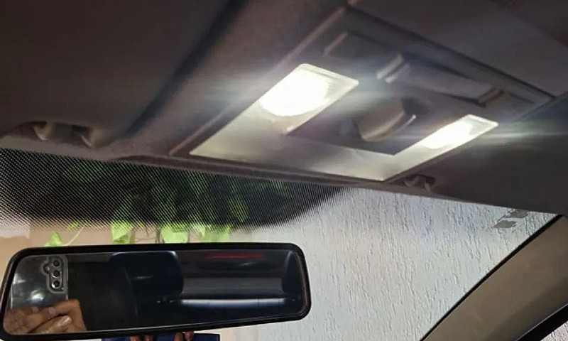 Volkswagen Polo Seda...