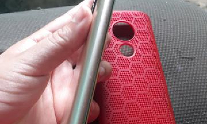 Moto E5 Play...