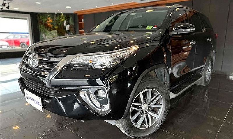 Toyota Hilux Sw4 201...