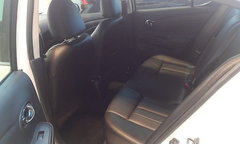 Nissan Versa 1.6 16V...