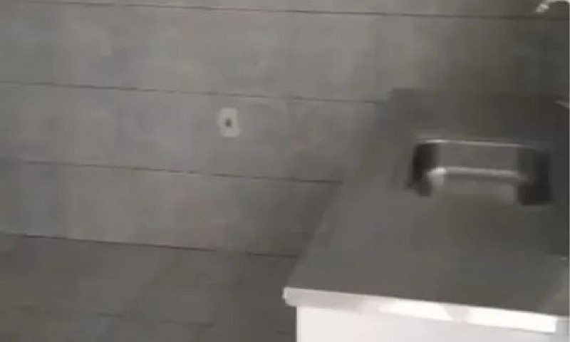 Aluga-Se Casa No Bai...