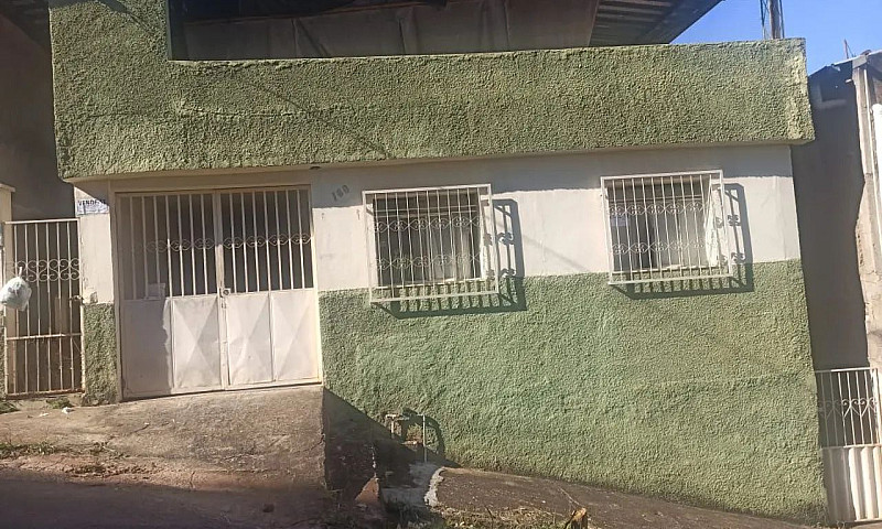 Casa Próximo À Praça...