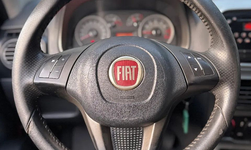 Fiat Strada Trekking...