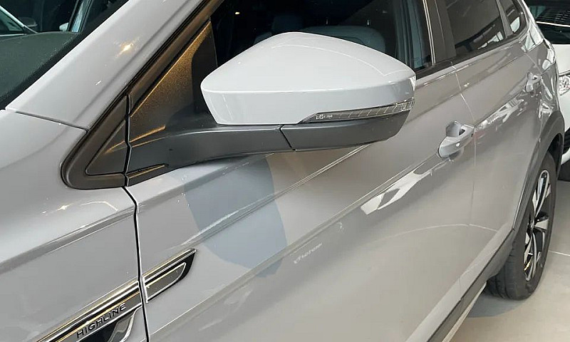 Volkswagen Nivus Hig...