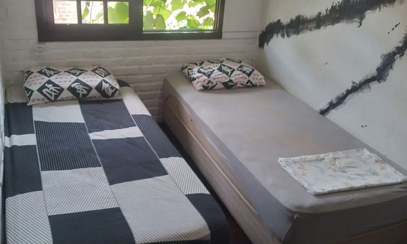 Alugo Quarto Lagoa D...