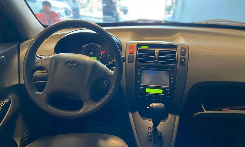 Hyundai Tucson 2.0 1...