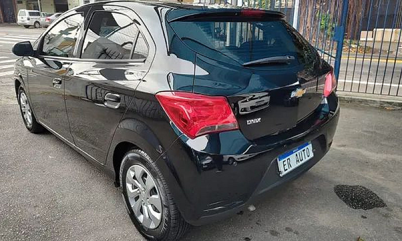 Chevrolet Onix  Hatc...