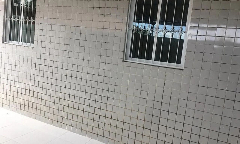 Aluga-Se Apartamento...