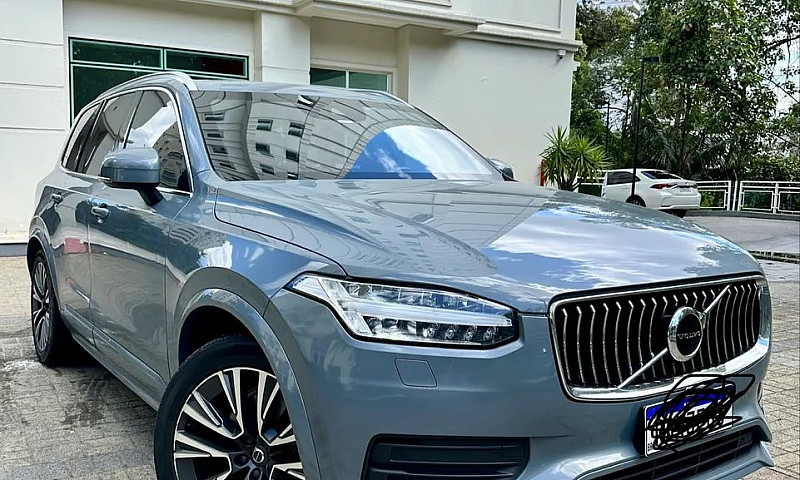 Volvo Xc 90 T-6 Mome...