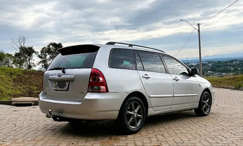 Toyota Corolla Field...