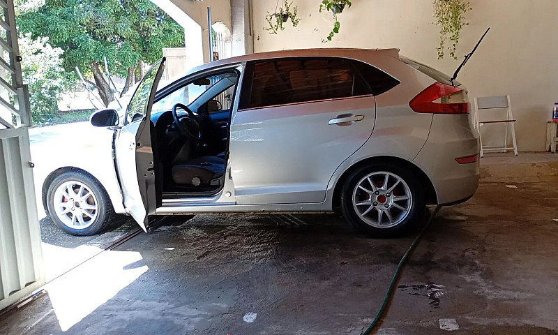 Chery Celer Hatch 1....
