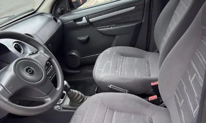 Chevrolet Prisma Sed...