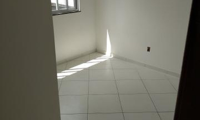 Apartamento 2/4 Na M...