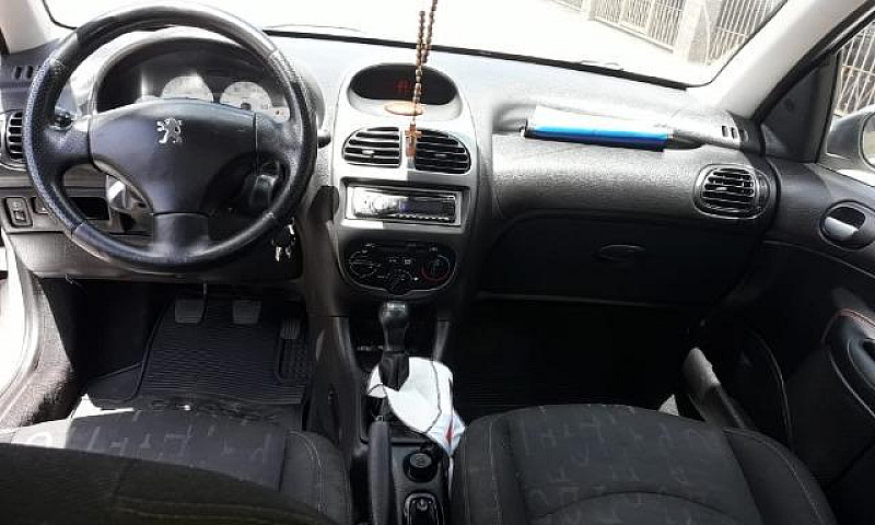 Peugeot 206...