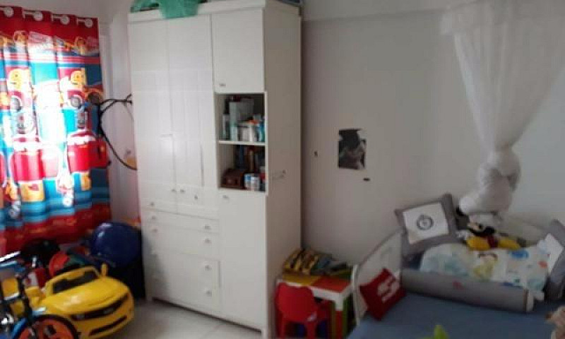 Vendo Um Apartamento...