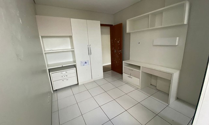 Apartamento De 03 Qu...