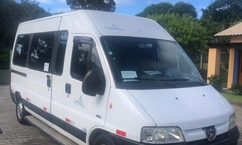 Van - Peugeout Box 1...