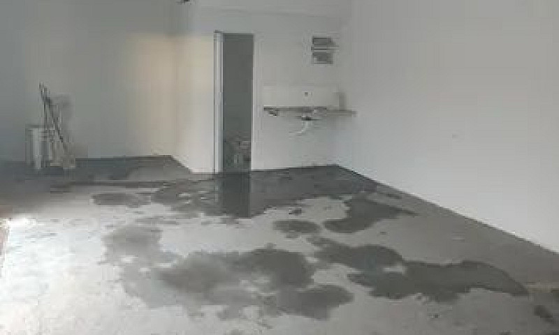 Alugo Loja De Frente...