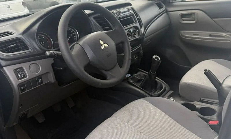 L200 Triton Sport Gl...