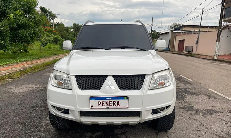 Mitsubishi Pajero Tr...